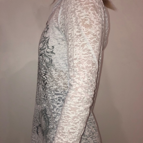 Design Sequin Sweatshirt. - Picture 2 of 5